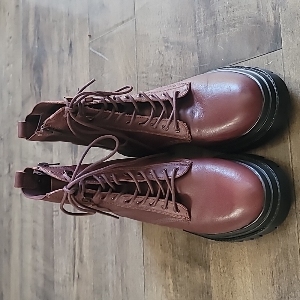 Aldo Leap leather combat ankle boots, EUC - Picture 3 of 12